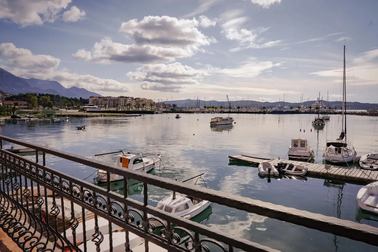Breakfast by the sea at Rustico